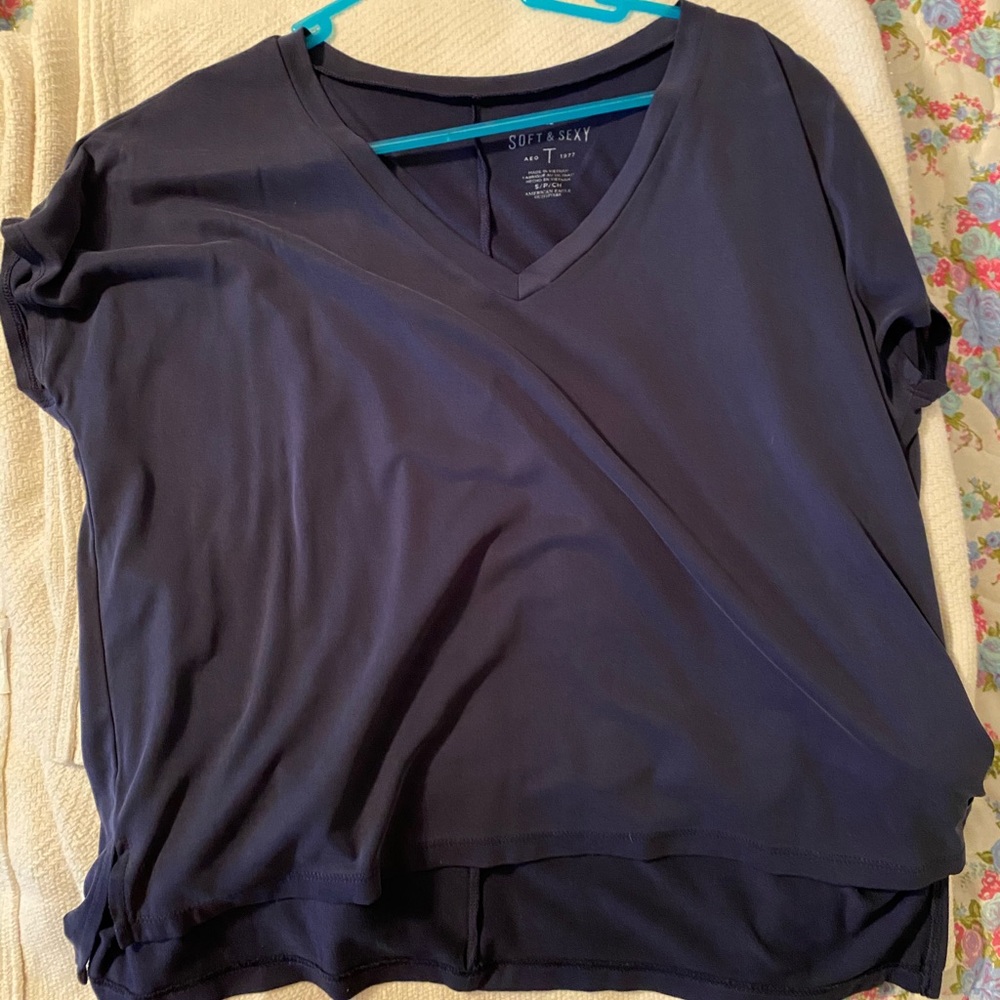 Aeo cropped tee